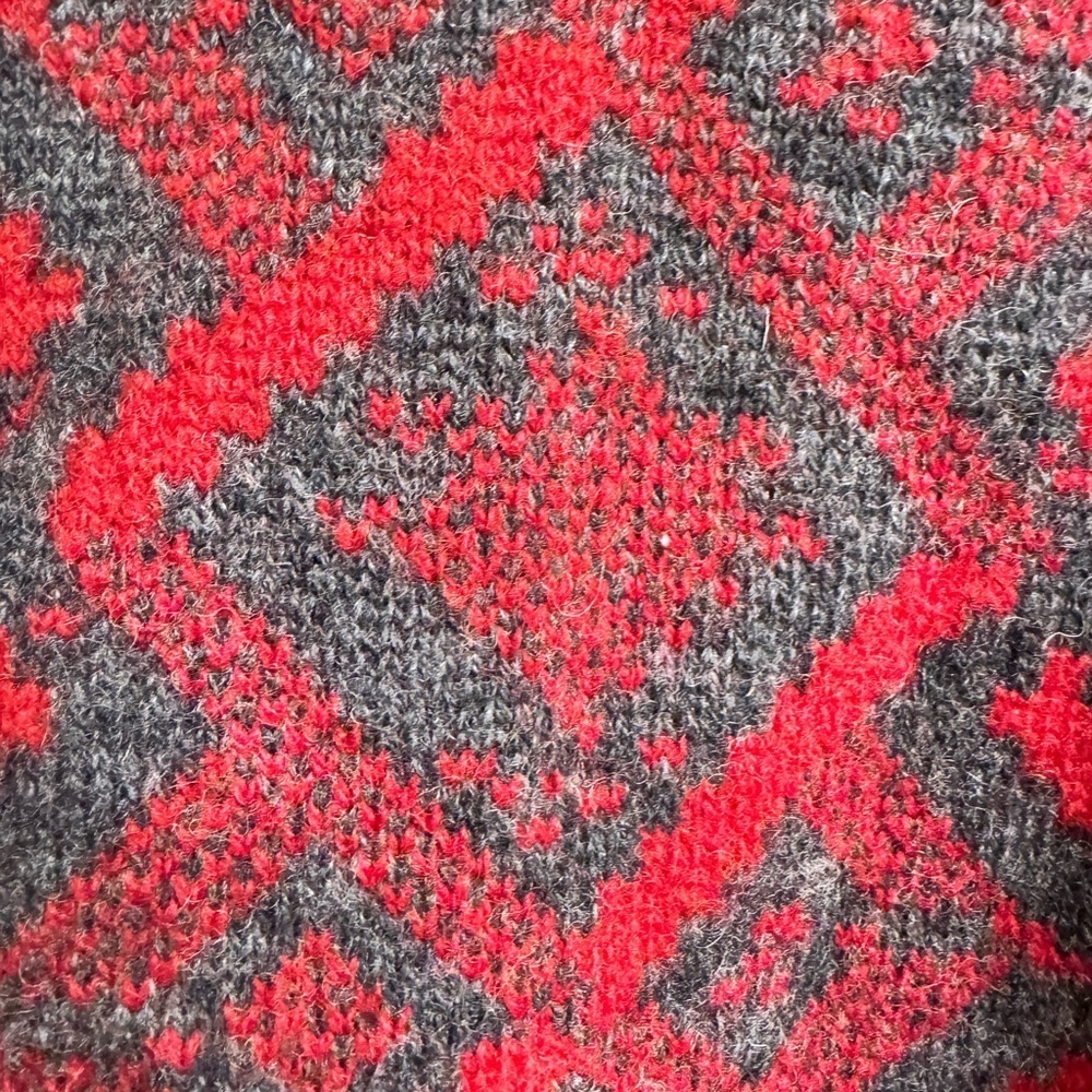 Vintage Puritan Shetland Wool Sweater Men’s L Red Gray Geometric Knit USA Made - Picture 5 of 5